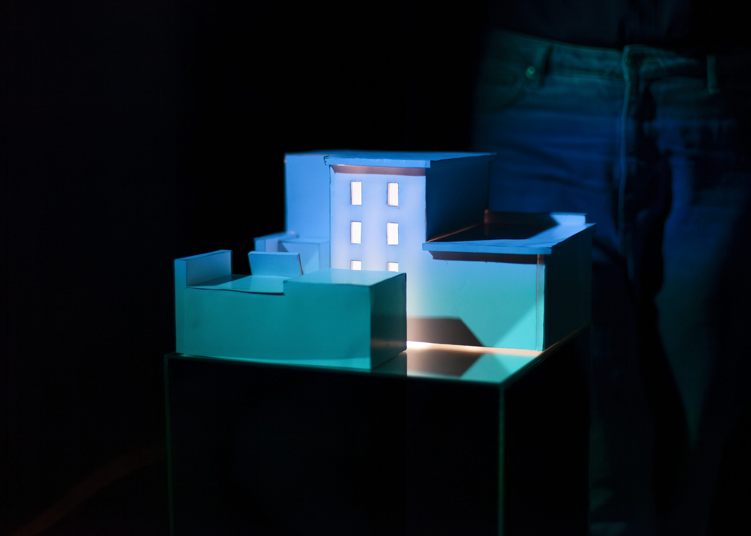 Gesty oporu → popremierowe pokazy w Galerii „Pod Okiem”