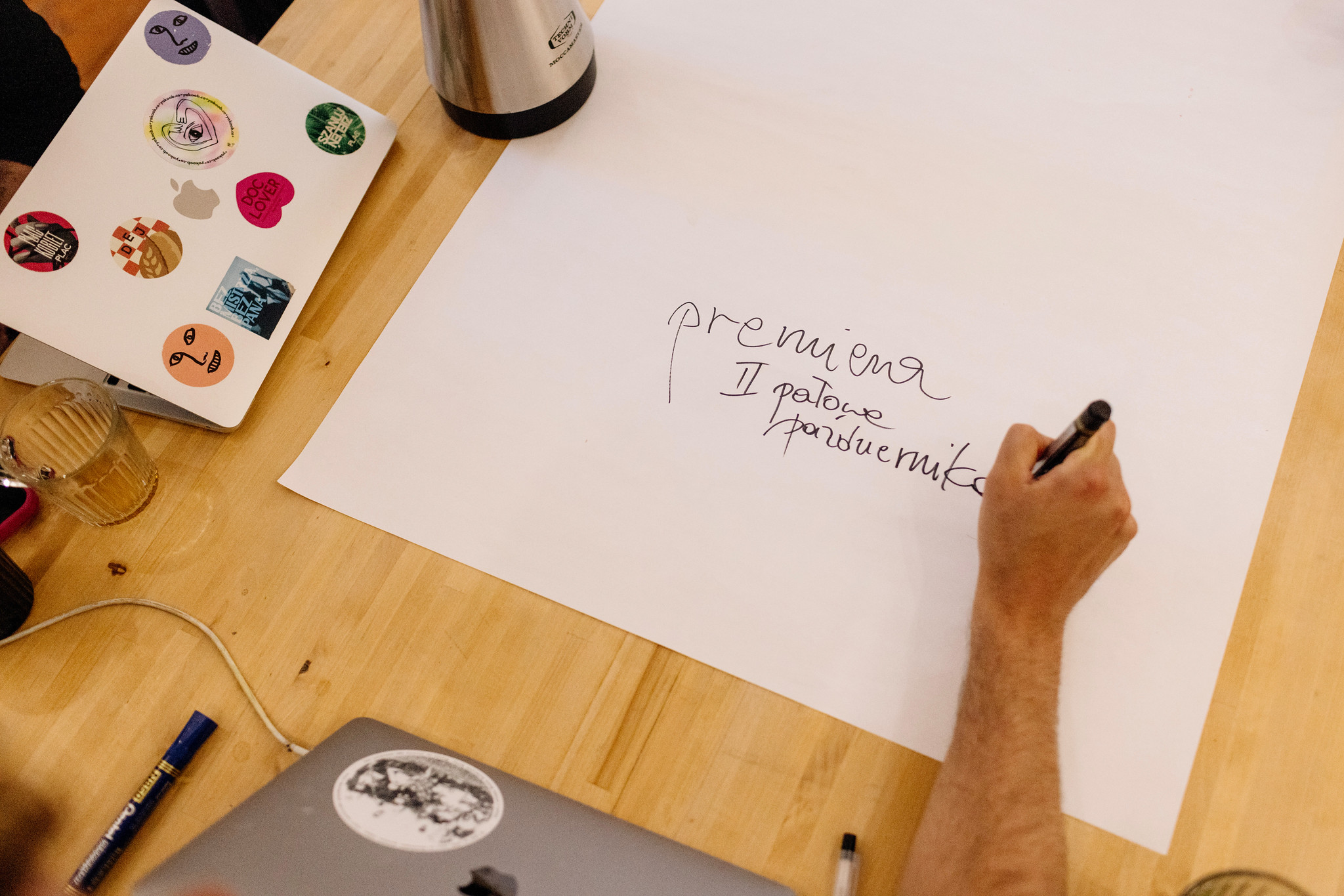 W Międzynarodowy Dzień Teatru ogłaszamy: będziemy pracować nad spektaklem poświęconym „Corze”